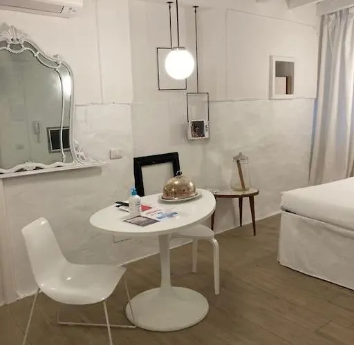 Punto Fermo In Center 023091-loc-01911 *