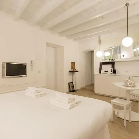 Punto Fermo In Center 023091-loc-01911 Verona